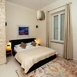 Harbour Deluxe شقة *
