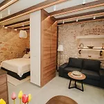 Harbour Deluxe شقة زادار