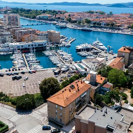 Apartament Harbour Deluxe Zadar