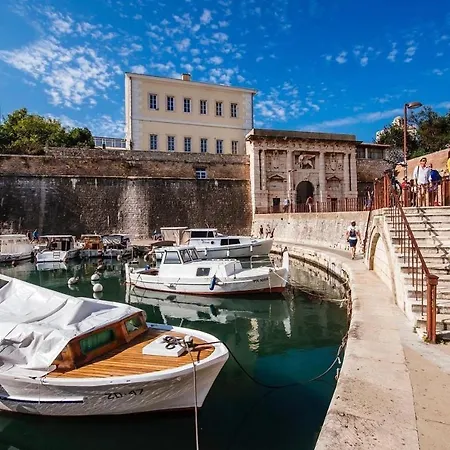 Harbour Deluxe Appartamento