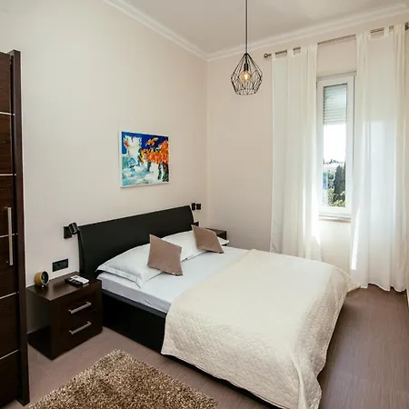 Harbour Deluxe Appartamento Zara