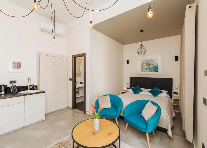 Harbour Deluxe זאדאר