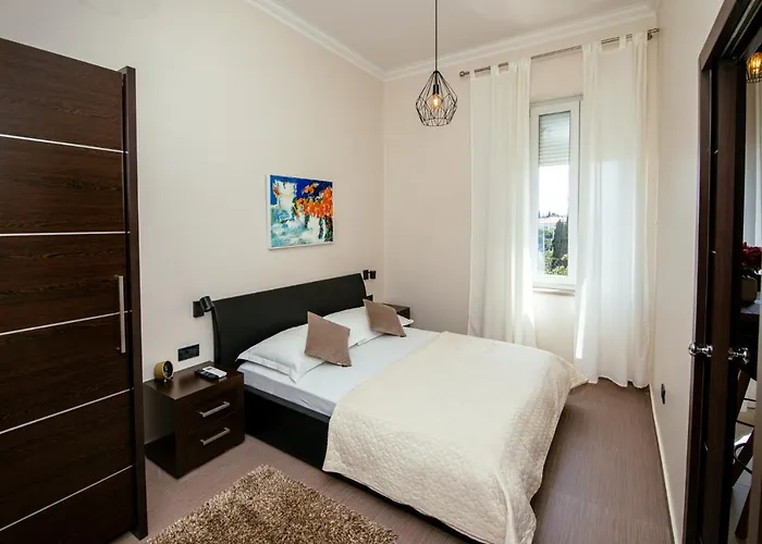 Harbour Deluxe דירה זאדאר